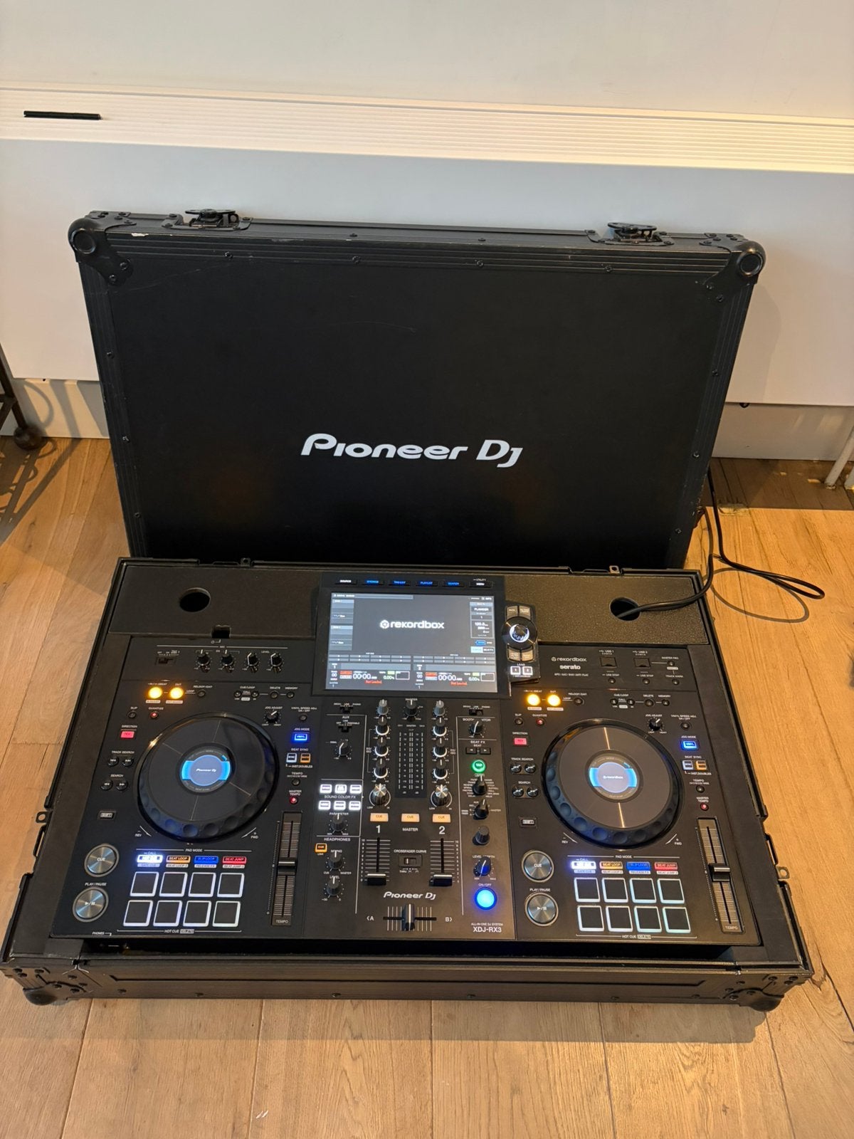 Pioneer XDJ-RX3 in nieuwstaat, incl. officiële flightcase, Muziek en Instrumenten, Dj-sets en Draaitafels, Ophalen, Zo goed als nieuw
