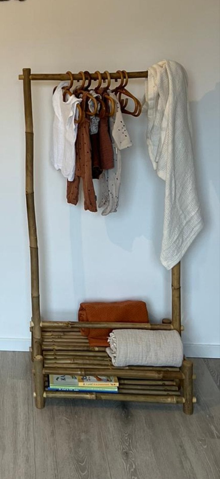 Rotan Kinder Kledingrek - Stijlvol en Praktisch, Ophalen, Zo goed als nieuw, Minder dan 50 cm, 105 cm of meer