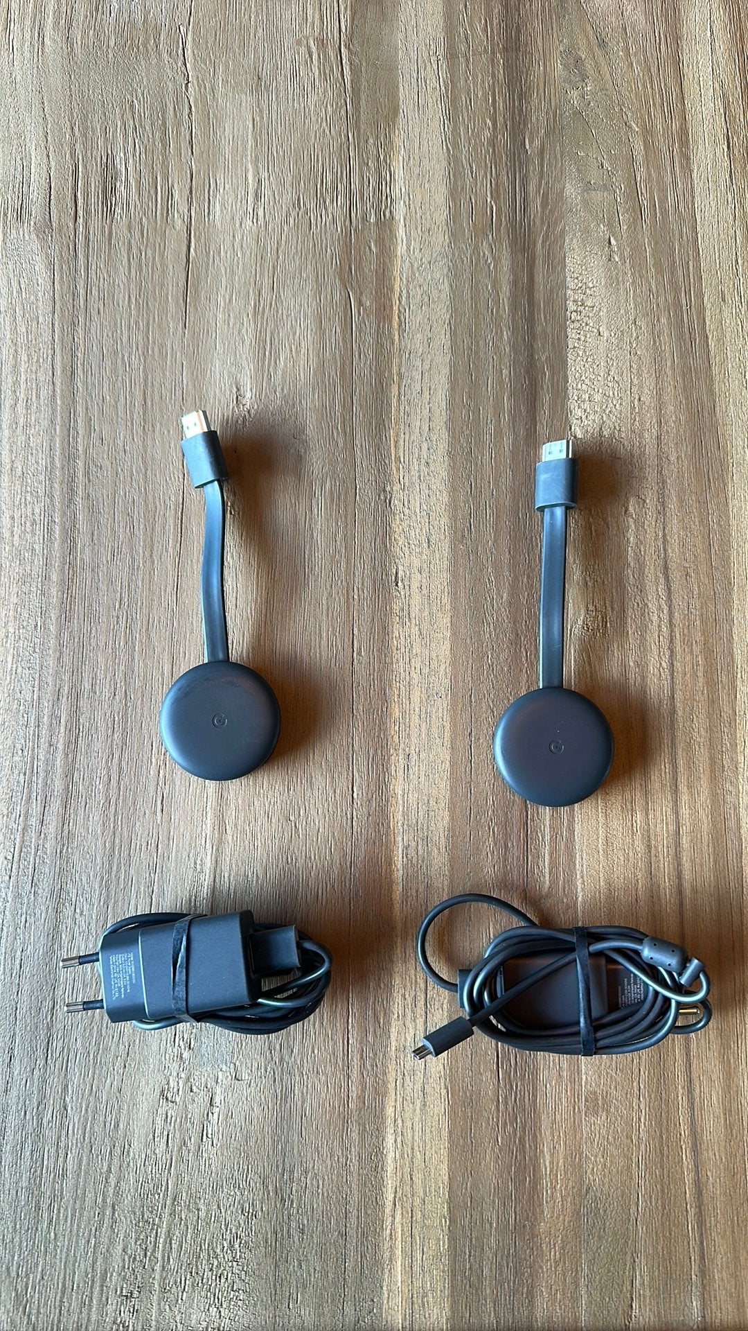 2x Google Chromecast 3e generatie, Ophalen of Verzenden, Zo goed als nieuw, HDMI