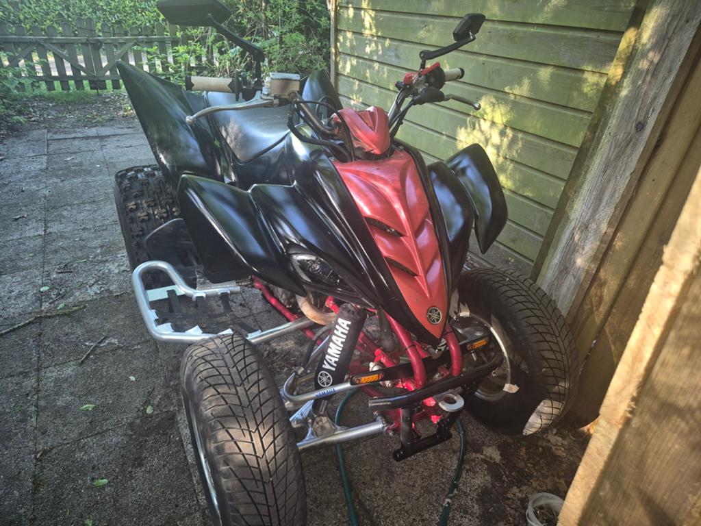 Yamaha Raptor 300cc Quad (2005) - Zwart/Rood, Motoren, Quads en Trikes, 1 cilinder, 12 t/m 35 kW