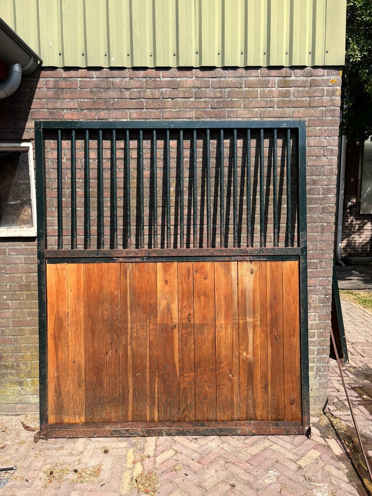 2 stalpanelen 180 x 210, Stalling