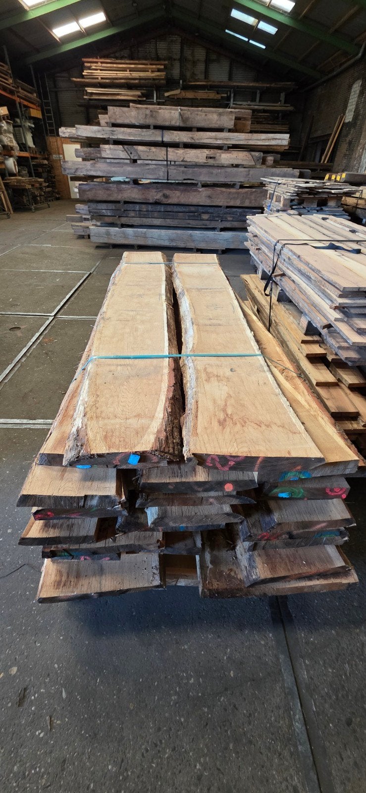 Eiken planken | gedroogd | 30 & 50 mm | met boomkant, Doe-het-zelf en Verbouw, Hout en Planken, 25 tot 50 mm, Eiken, Nieuw, Ophalen of Verzenden