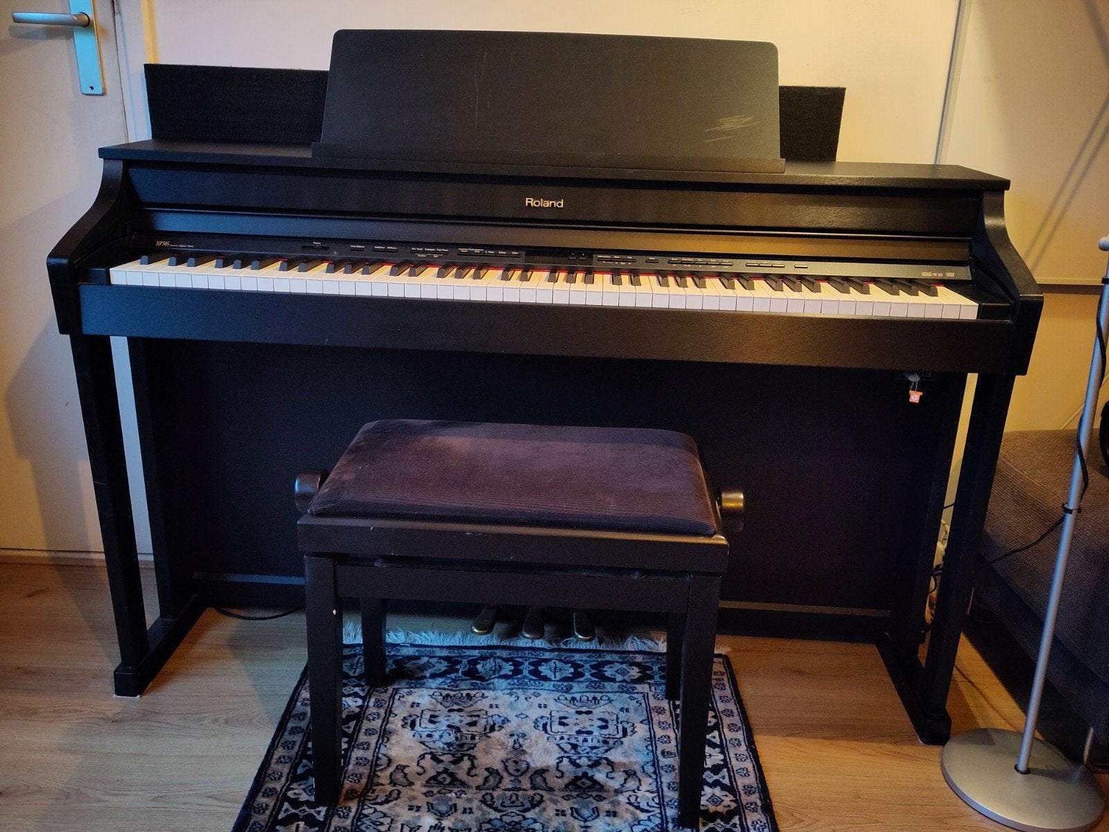 Roland HP505 elektrische piano, Muziek en Instrumenten, Ophalen, Gebruikt, Zwart
