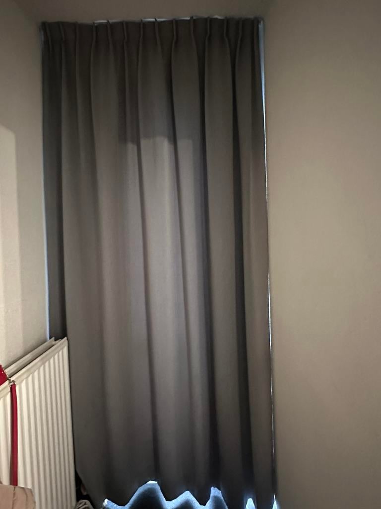 Grijs verduisterend gordijn voor bij de voordeur, Ophalen of Verzenden, Gebruikt, Grijs, 200 cm of meer