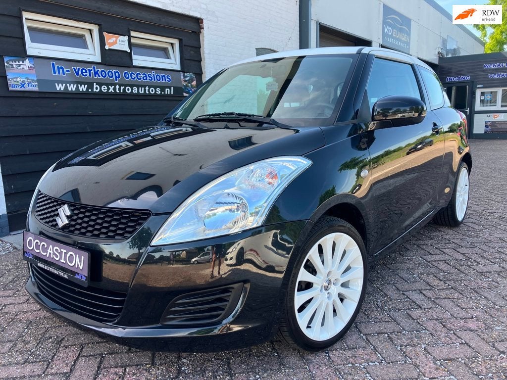 Suzuki Swift 1.2 16v BLACK en WHITE airco ZGAN 17"sportvelge, Auto's, 94 pk, Stof, Gebruikt, Origineel Nederlands