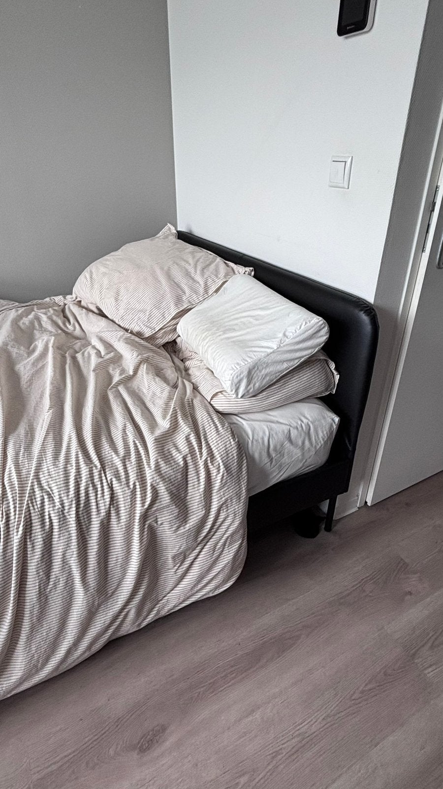 Bedframe, Huis en Inrichting, Ophalen, Gebruikt, Zwart, Tweepersoons