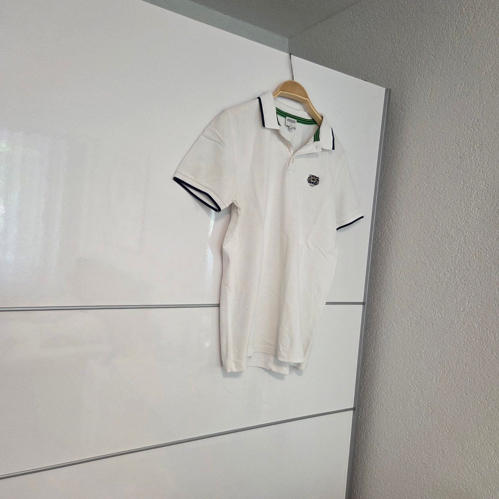 Mooie witte polo t-shirt maat M in zeer goede staat, Ophalen of Verzenden, Zo goed als nieuw, Maat 48/50 (M), Wit