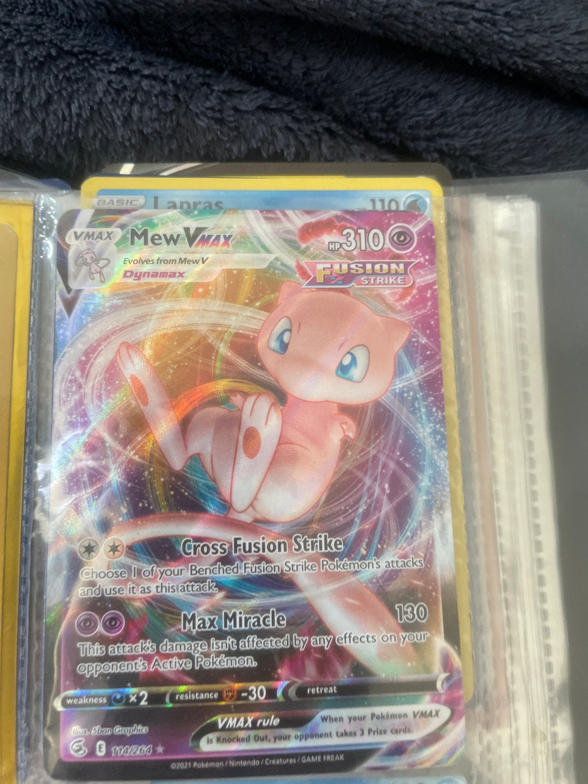 Mew VMAX Fusion Strike Pokémon kaart (114/264), Ophalen of Verzenden, Zo goed als nieuw, Losse kaart, Foil