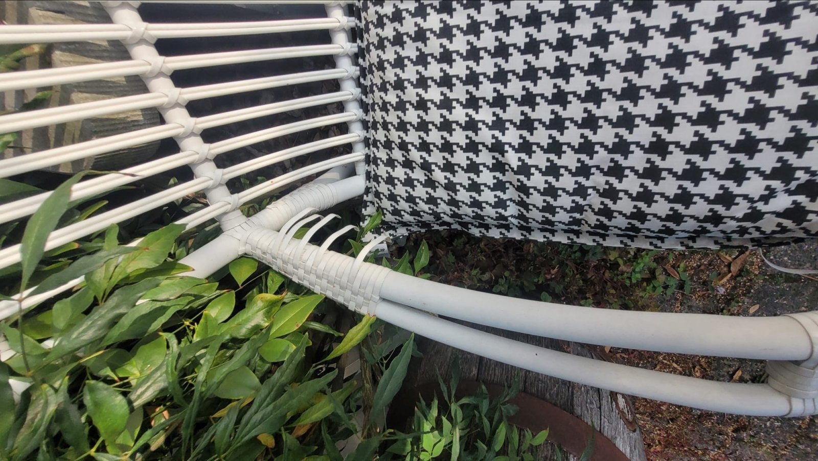 Intenso wit tuinbankje met kussen - Zo goed als nieuw, Ophalen, Zo goed als nieuw, Wicker