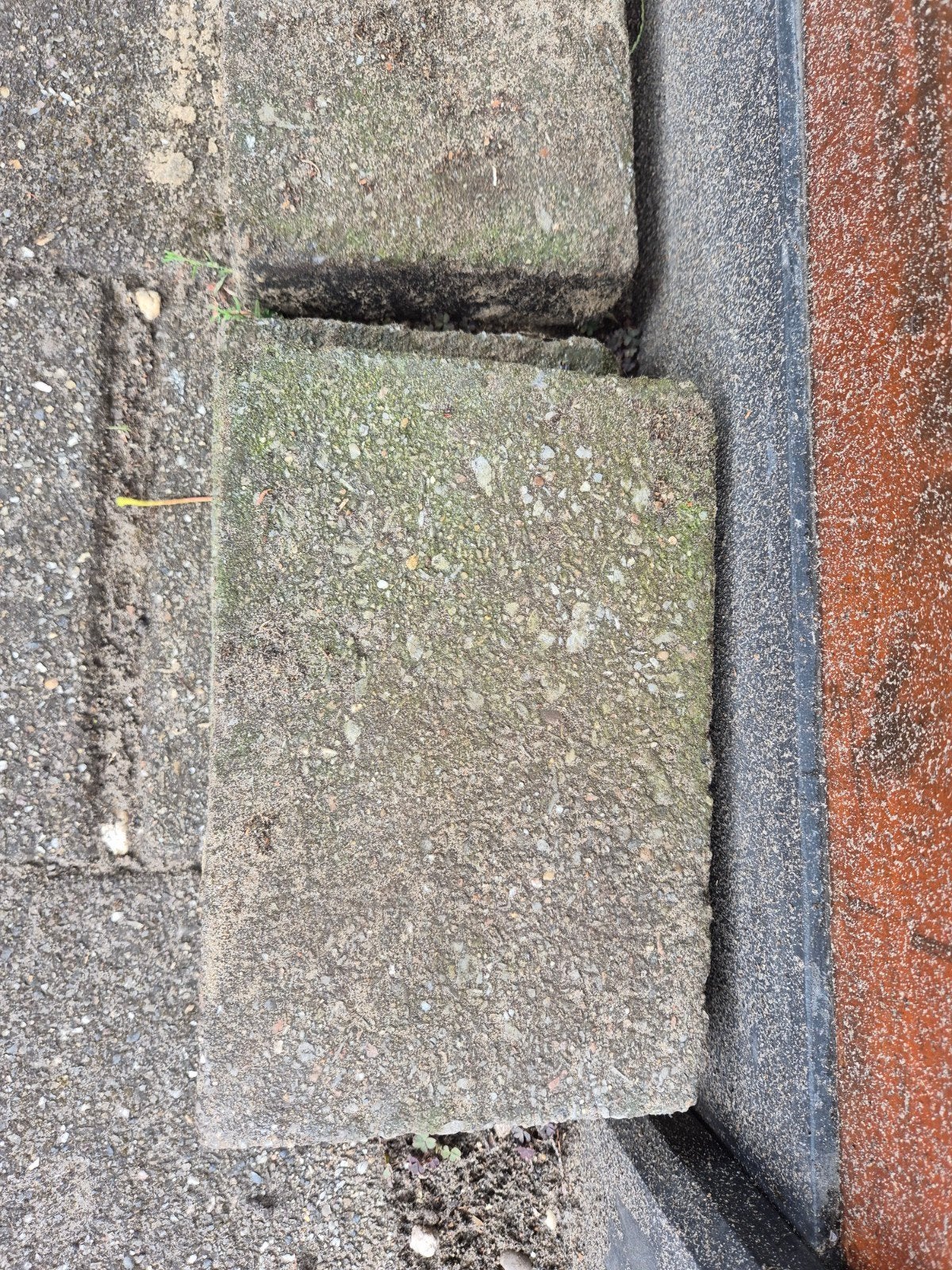 Gratis af te halen: ca. 15m² kleine tegels dit weekend, Ophalen, Overige materialen, Gebruikt, Overige typen