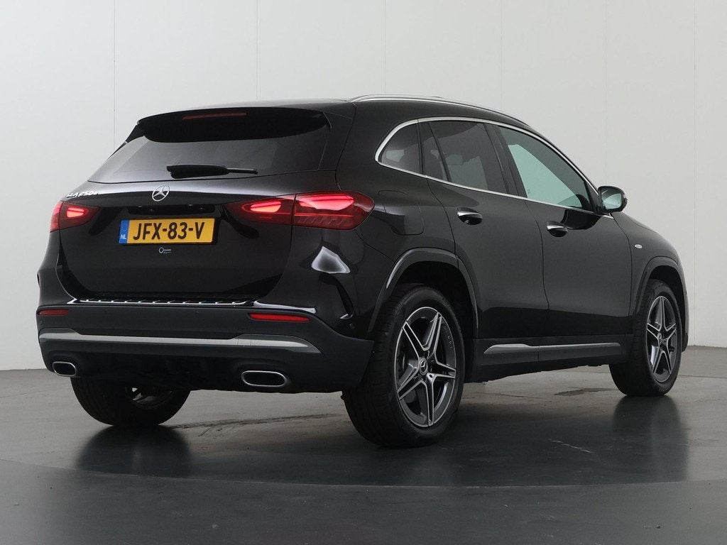 Mercedes-Benz GLA-klasse 250e Business Solution AMG | Premiu, Auto's, Mercedes-Benz, 4 cilinders, 16 kWh, Bedrijf, Hybride Elektrisch/Benzine