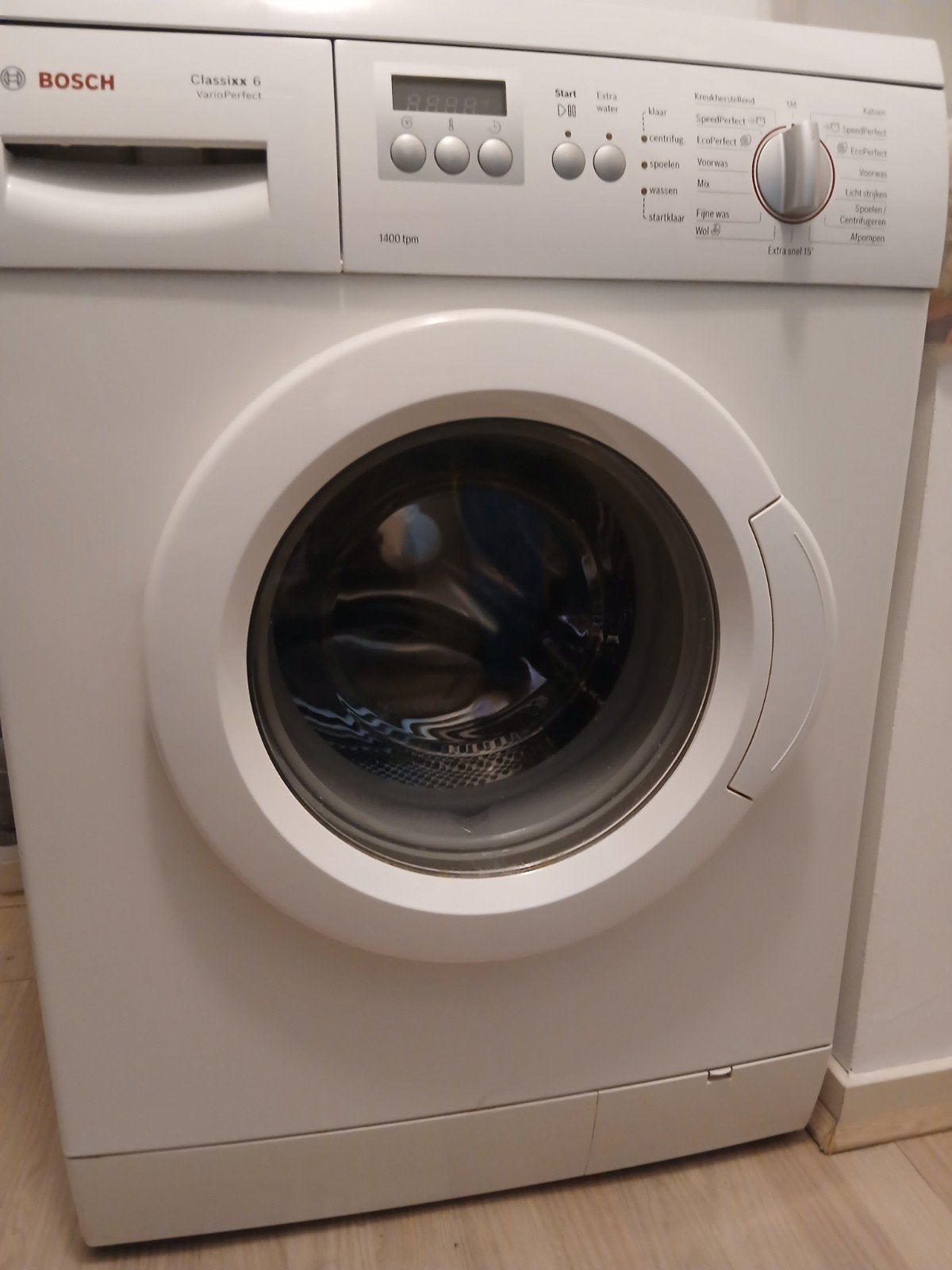 Nette Bosch  classixx 6 VarioPerfect wasmachine, Ophalen, 1200 tot 1600 toeren, 4 tot 6 kg, Zo goed als nieuw
