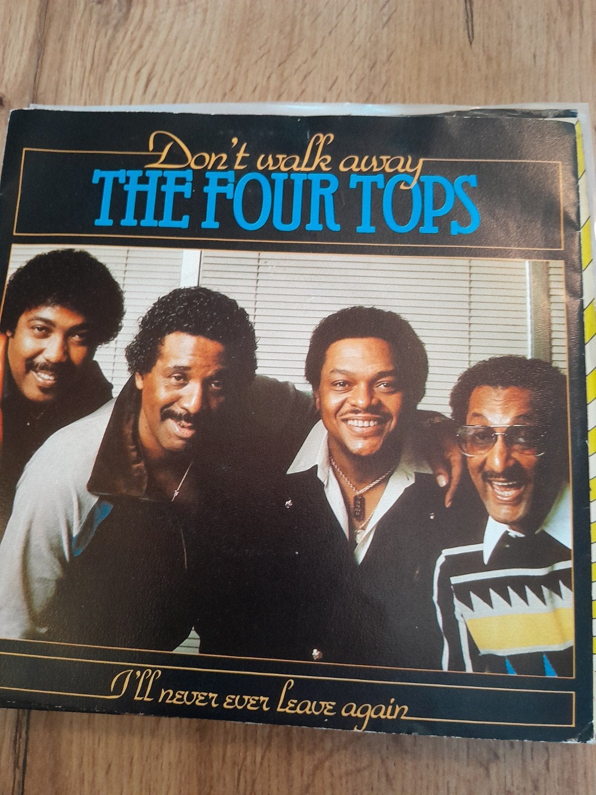 The your tops 7 inch don,t walk away, Cd's en Dvd's, Vinyl Singles, Ophalen of Verzenden, Zo goed als nieuw, Pop