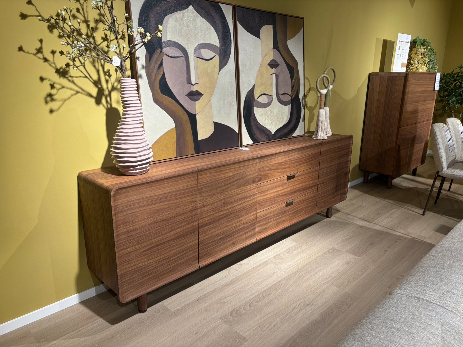 Brianza dressoir Xooon, Ophalen, Zo goed als nieuw, 25 tot 50 cm, 200 cm of meer