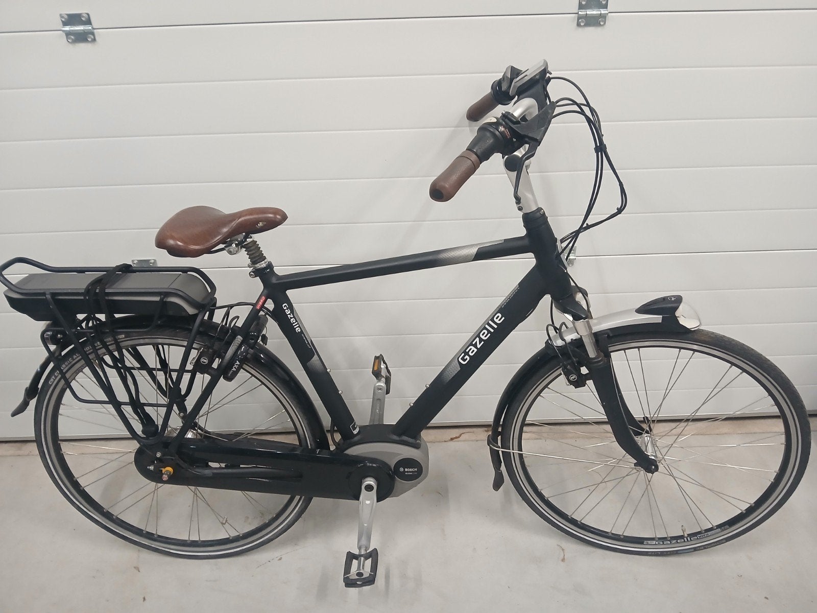 Gazelle Orange met Bosch middenmotor, Ophalen, Qwic, Gebruikt, Gazelle