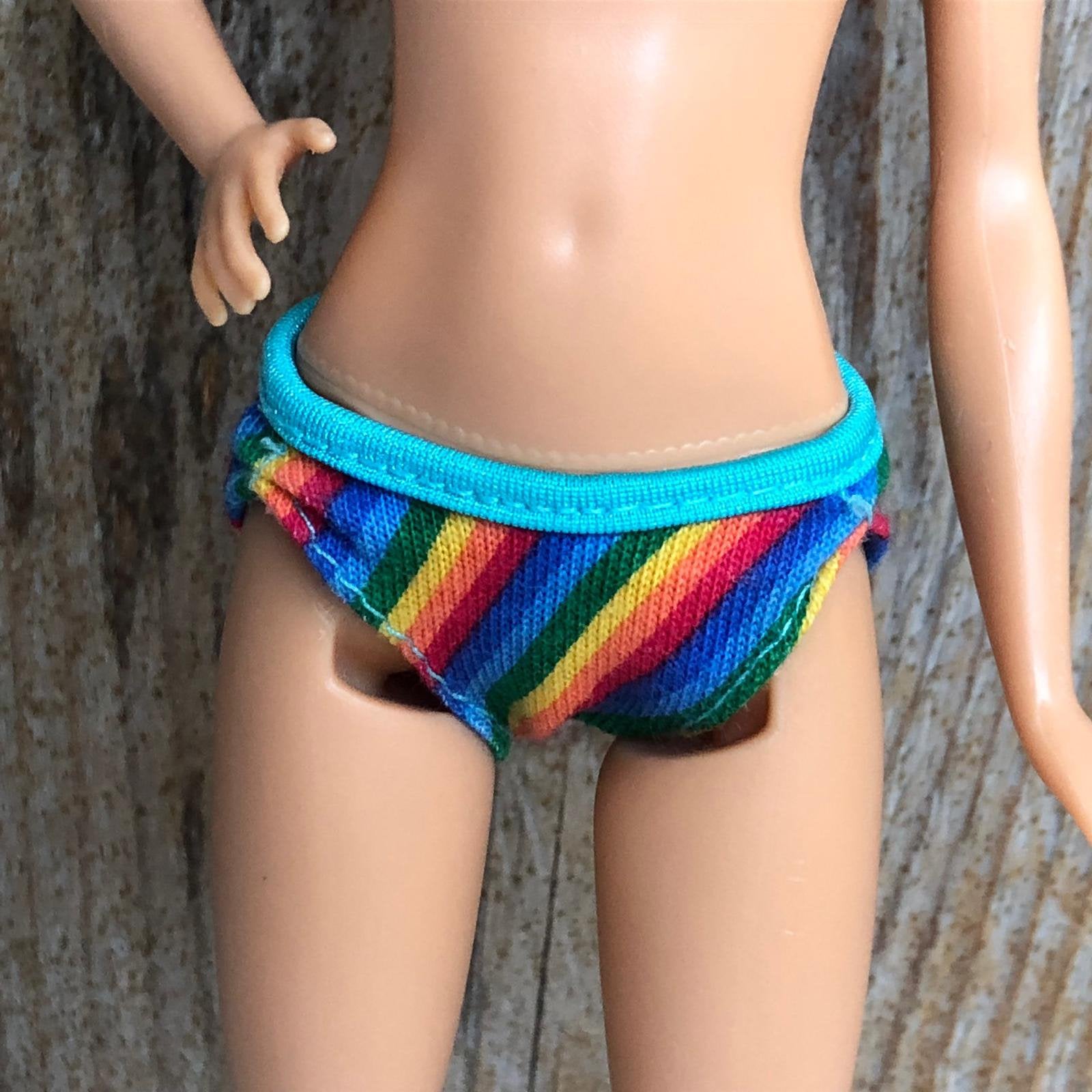 2003 Mijn scène Chelsie Jammin in Jamaica pop Mattel bikini, Ophalen of Verzenden, Zo goed als nieuw, Barbie