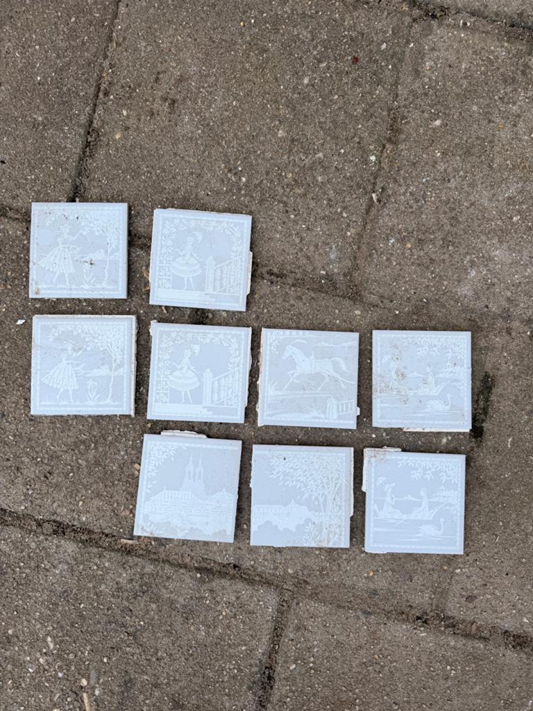 Antieke Villeroy & Boch Mettlach tegels (9 stuks), Ophalen of Verzenden