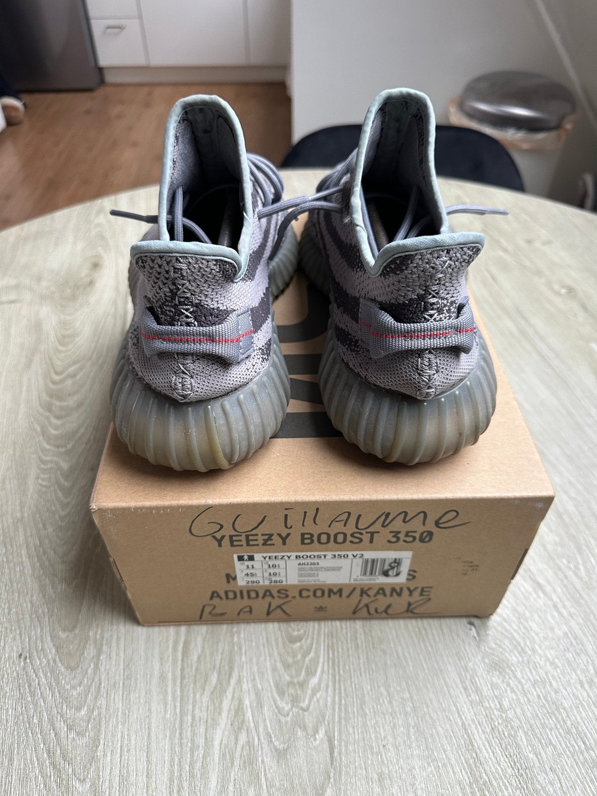 Adidas Yeezy Boost 350 V2 - 45 1/3 origineel, Ophalen of Verzenden, Zo goed als nieuw, Overige kleuren, Sneakers of Gympen
