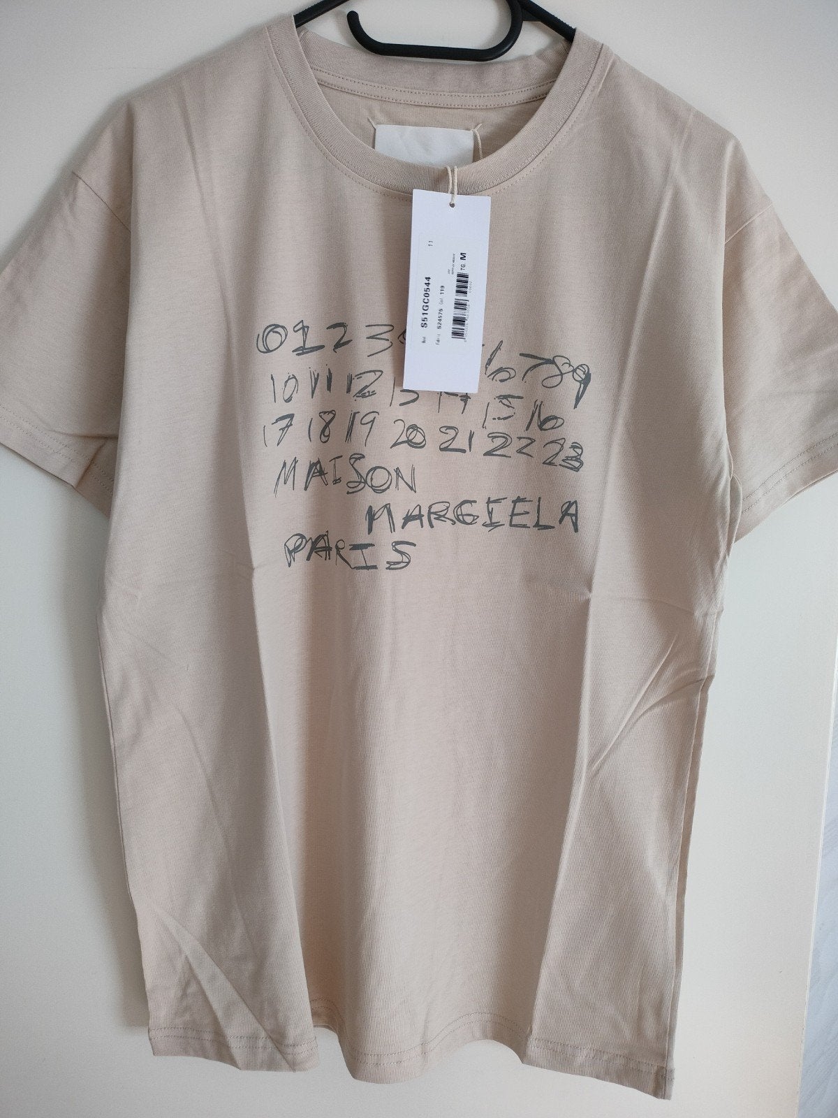 Nieuw Maison Margiela T-shirt - Maat M, Kleding | Dames, T-shirts, Maat 38/40 (M), Maison Margiela, Beige, Nieuw