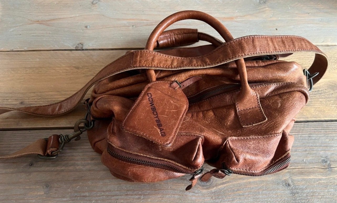 Cowboysbag The Bag Small, Sieraden, Tassen en Uiterlijk, Tassen | Damestassen, Ophalen of Verzenden, Gebruikt, Bruin, Handtas