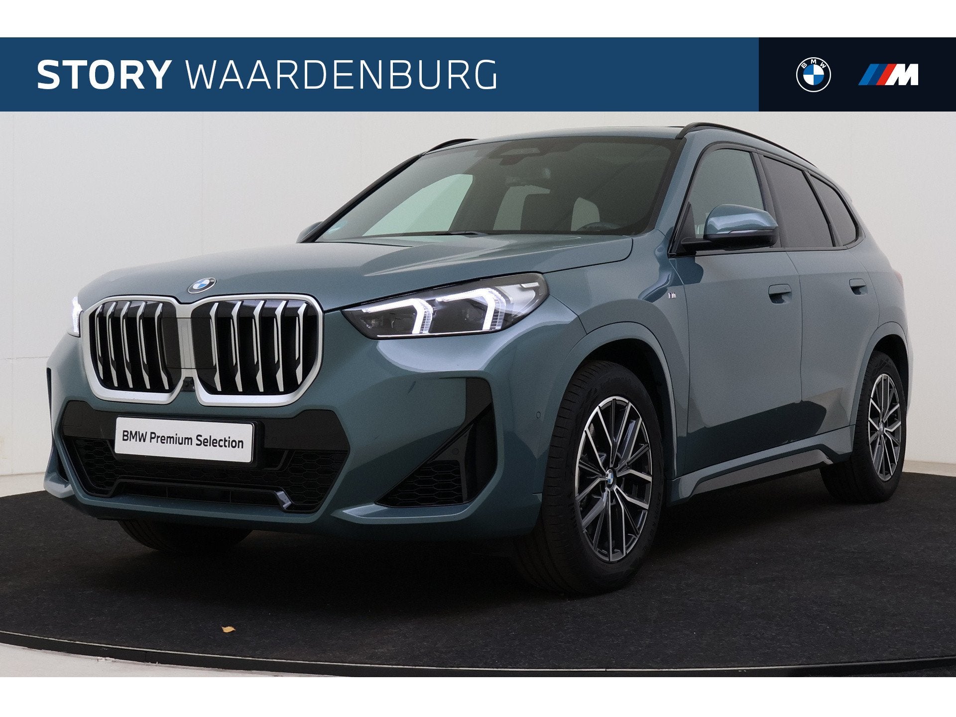 BMW X1 xDrive23i High Executive M Sport Automaat / Panoramad