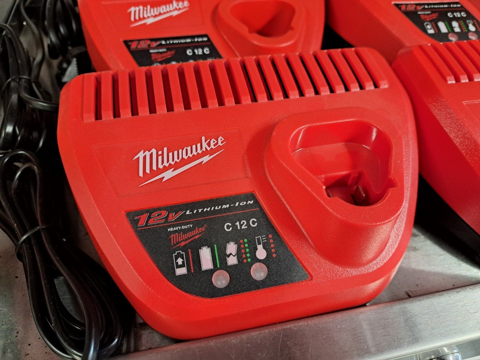 1 stuks Milwaukee M12 C 12 C (C12C) 12V Li-Ion oplader, Ophalen of Verzenden, Nieuw, Minder dan 400 watt, Overige typen
