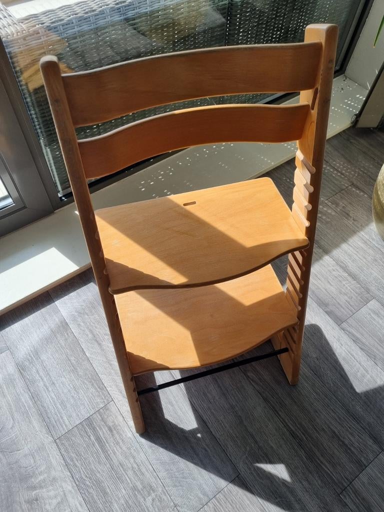 Houten kinderstoel, Ophalen