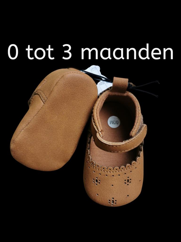 Schoentjes en 1 paar sandaaltjes, Ophalen of Verzenden, Nieuw, Meisje, Schoentjes