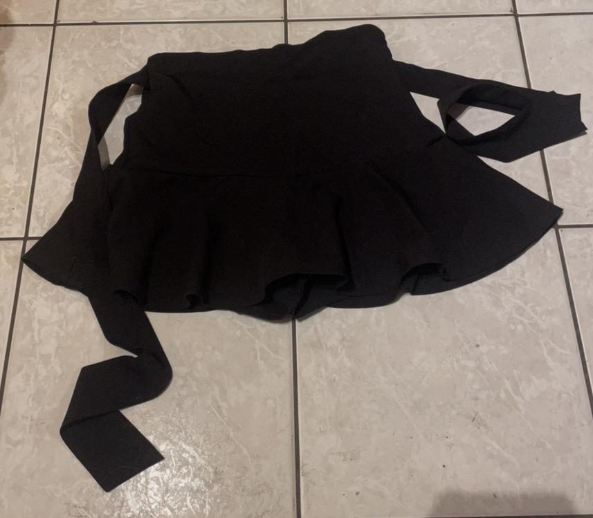 2 zara rokjes met strik zwart en wit, Ophalen, Zo goed als nieuw, Zwart, Boven de knie