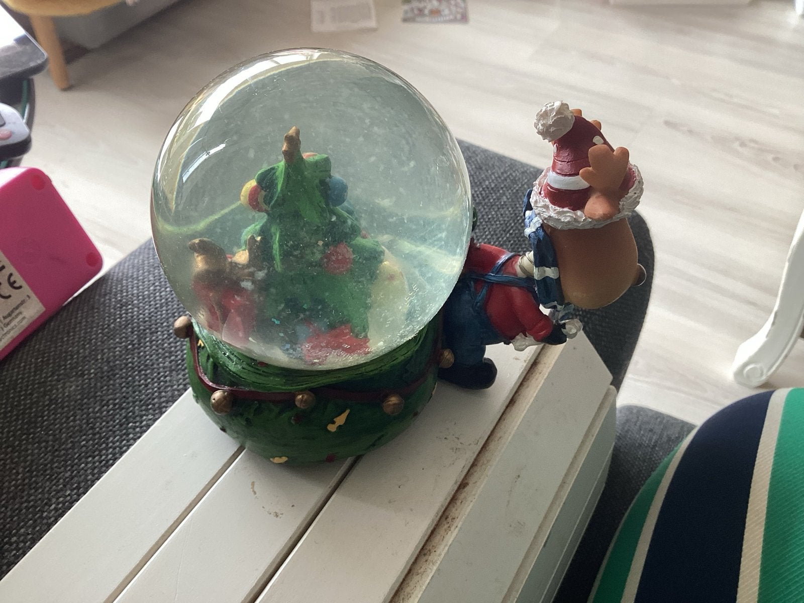 Leuke schuddenbol met een rendier, Ophalen of Verzenden, Gebruikt