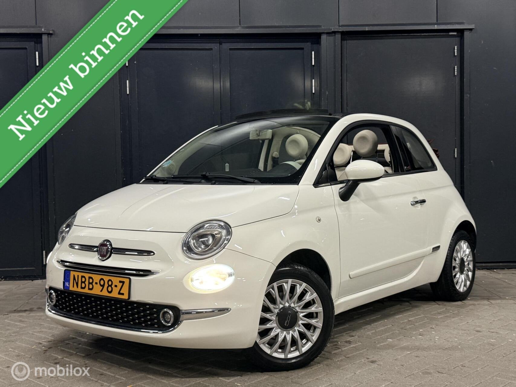 Fiat 500 C 1.2 Lounge leder/cruise/pdc/blikvanger! Wit/rood, Auto's, Gebruikt, 4 cilinders, Cabriolet, 4 stoelen