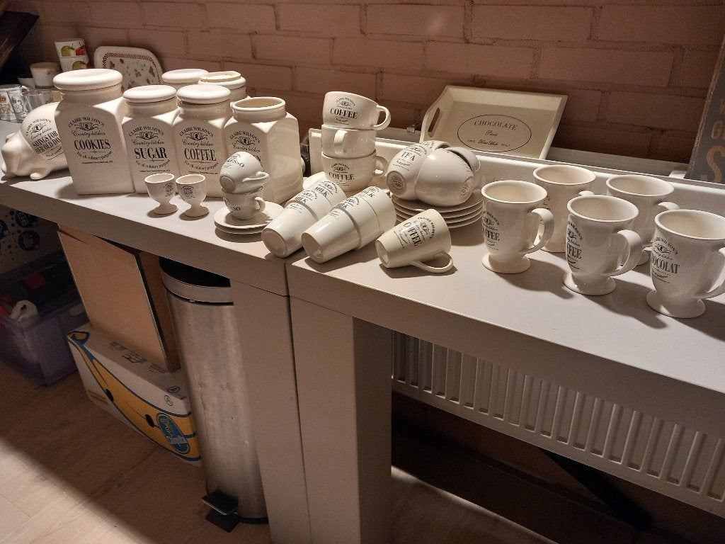 Claire Wilson servies, Keramiek, Ophalen of Verzenden, Zo goed als nieuw, Overige stijlen