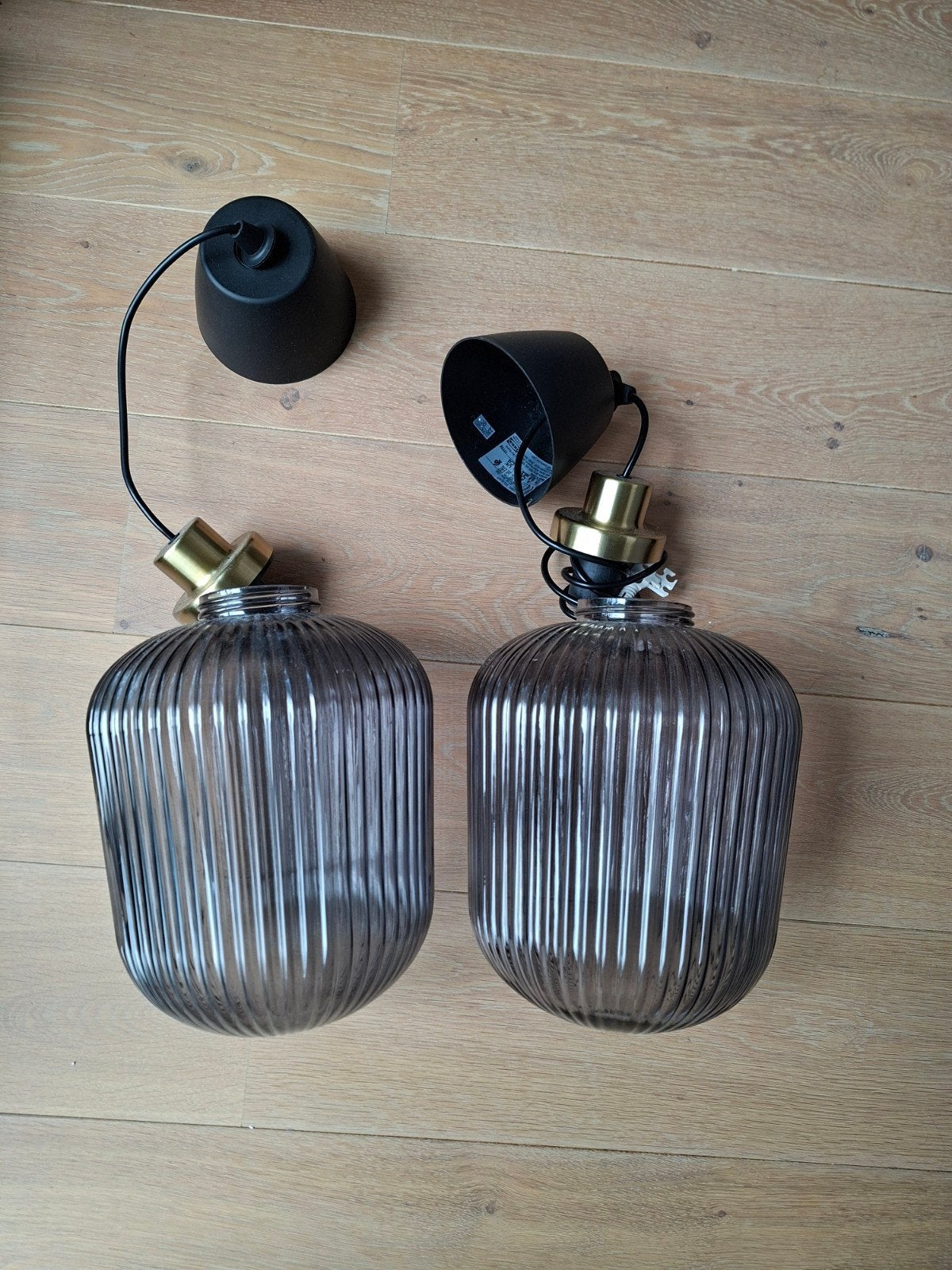 IKEA Solklint hanglamp messing en grijs glas 2 stuks, Ophalen, Zo goed als nieuw, Glas