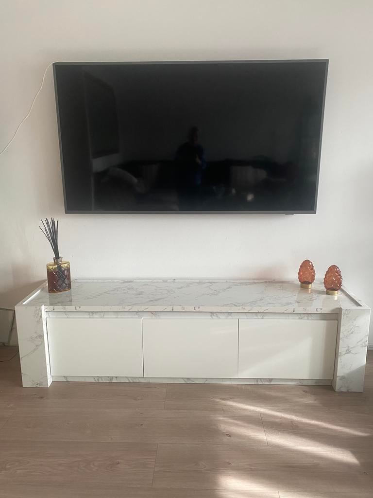 Tv kast met verlichting, Ophalen of Verzenden, Zo goed als nieuw, 25 tot 50 cm, Minder dan 100 cm