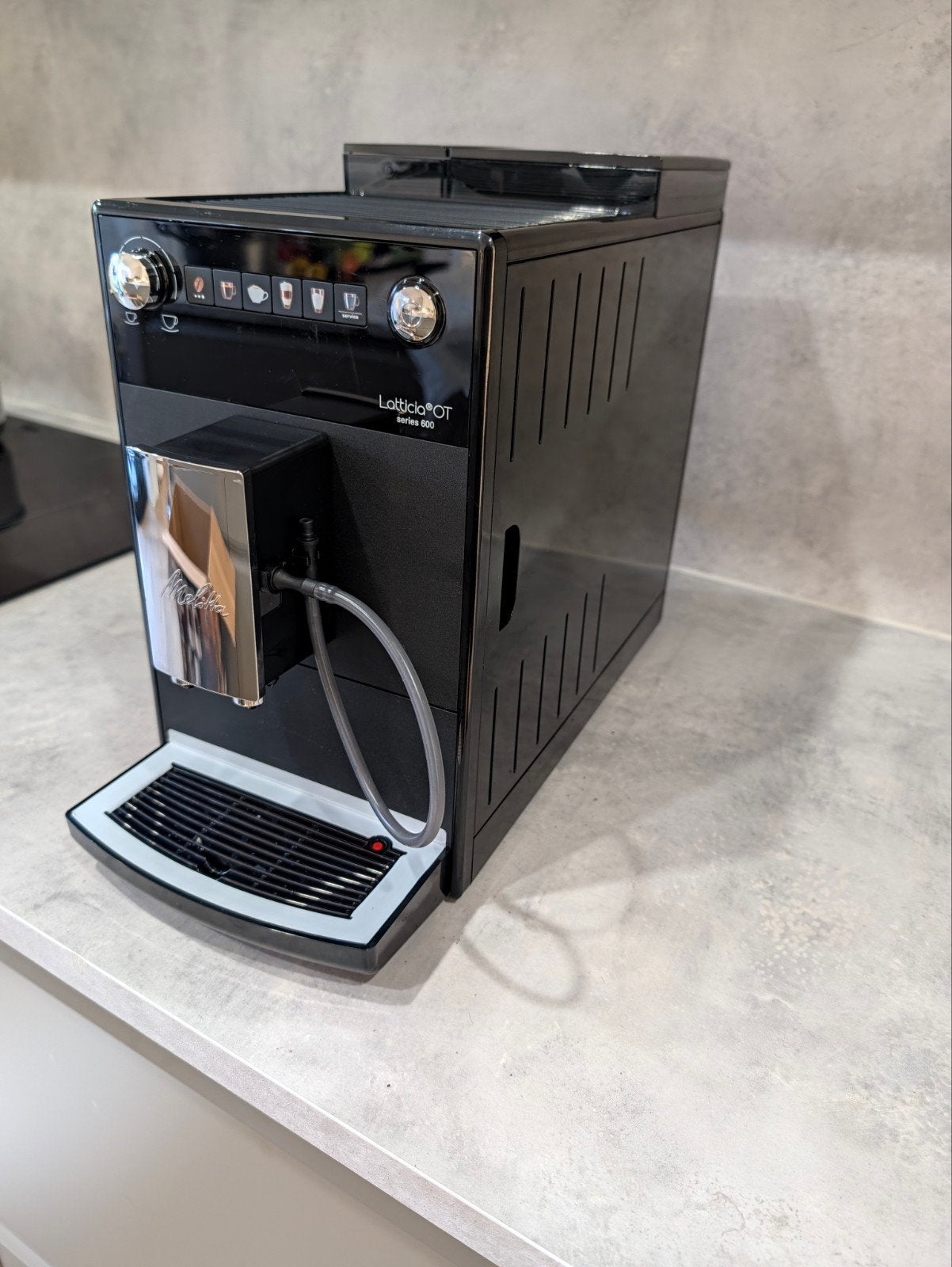 Melitta Latticia OT Series 600 Volautomatische Koffiemachine, Witgoed en Apparatuur, 10 kopjes of meer, Afneembaar waterreservoir