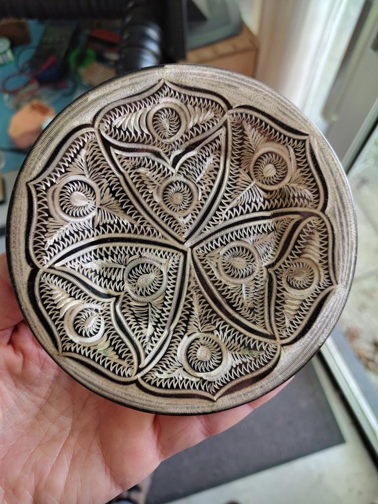 Koperen decoratieve schaal met ingewikkeld patroon, Ophalen of Verzenden