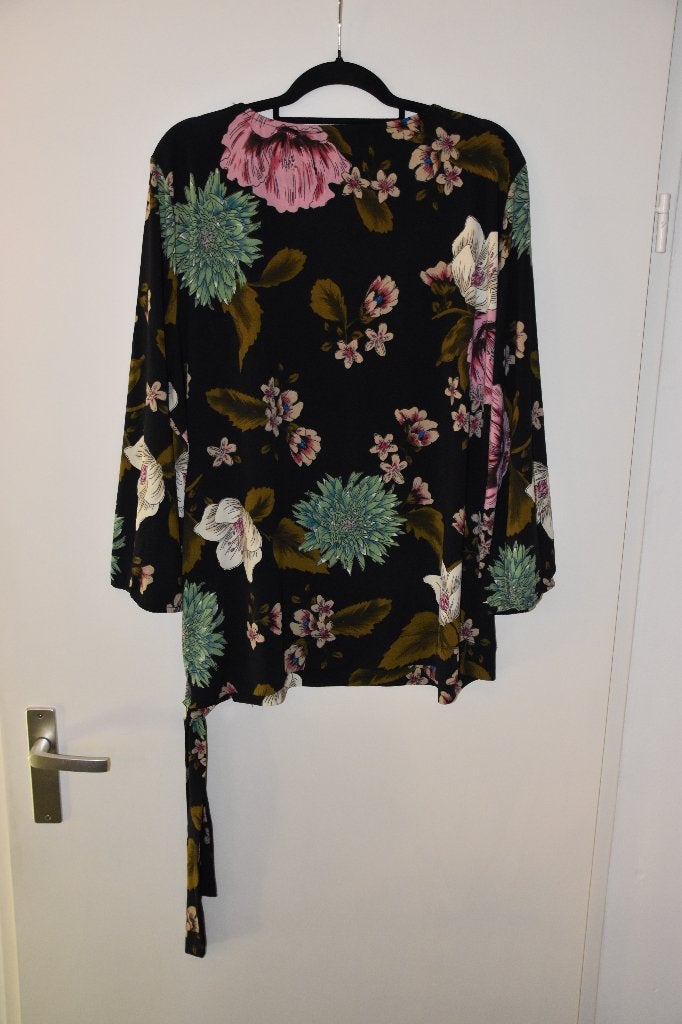 leuke zgan bloementop maat 46 Norah, Ophalen of Verzenden, Zo goed als nieuw, Maat 46/48 (XL) of groter