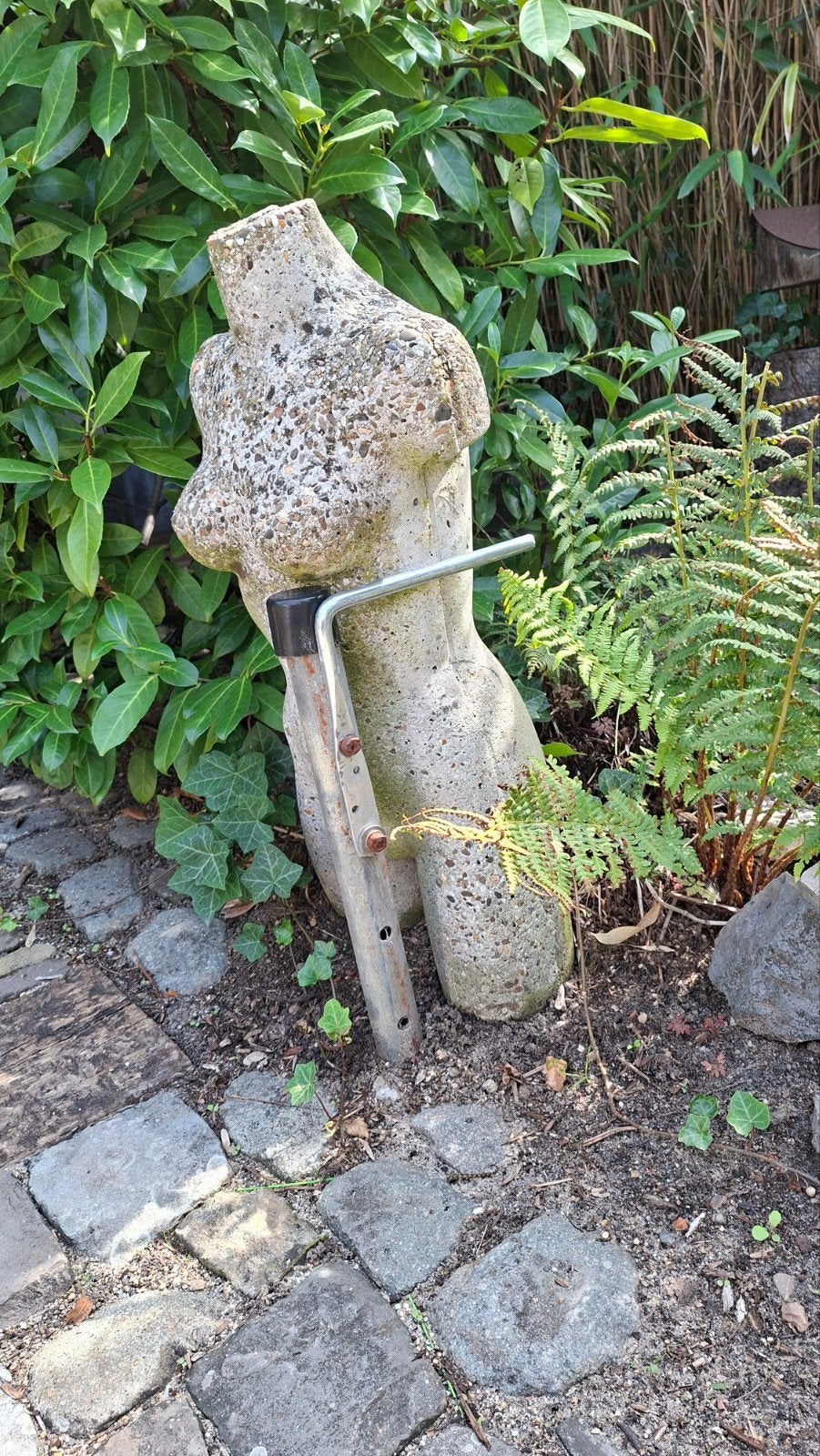 Betonnen torso beeld voor tuin of decoratie, Antiek en Kunst, Kunst | Beelden en Houtsnijwerken, Weerbestendig, Steen of Keramiek