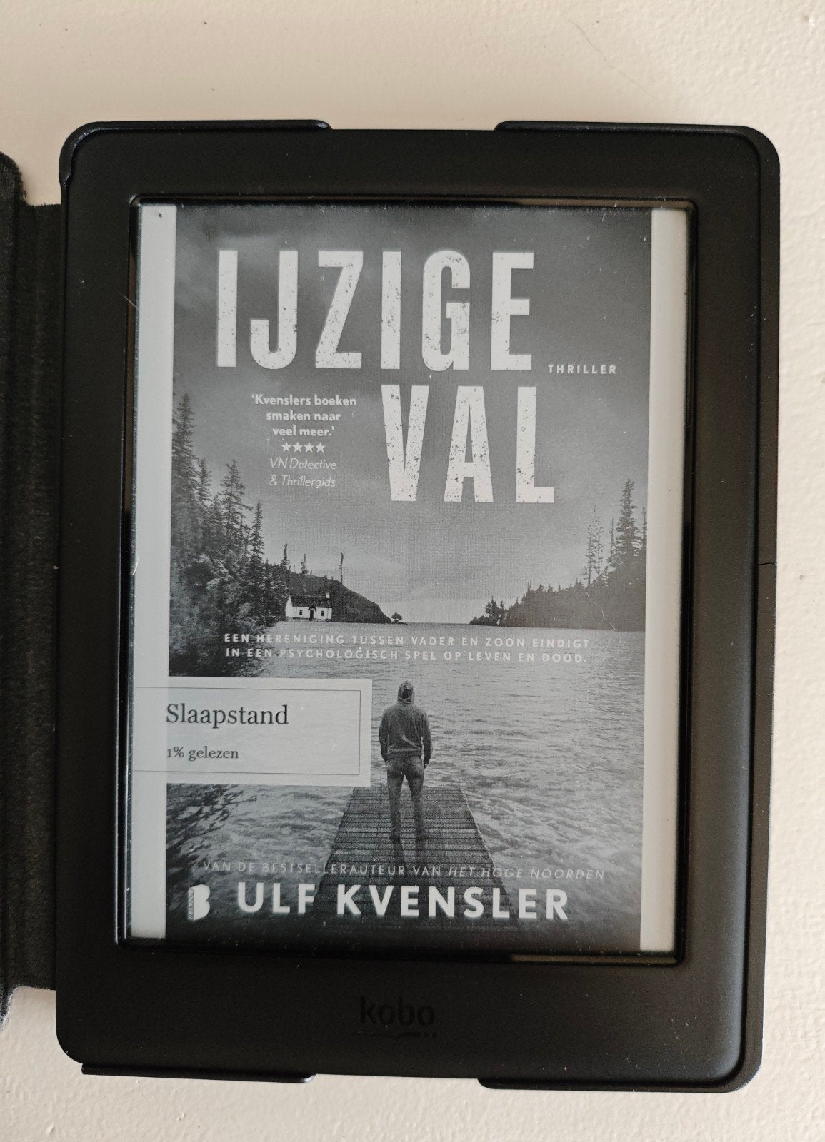Kobo Glo HD e-reader, z.g.a.n. + ruim 4000 boeken, 8 GB, 6 inch of minder, Ophalen of Verzenden, Zo goed als nieuw