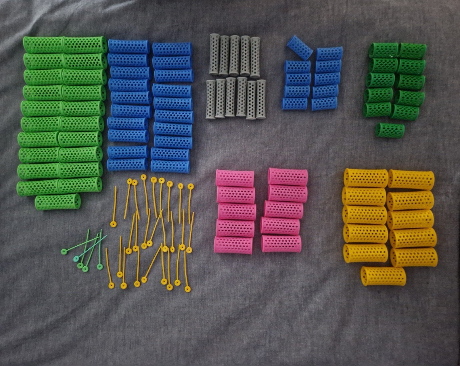 Mooie set haarrollers in diverse kleuren en maten, Sieraden, Tassen en Uiterlijk, Ophalen of Verzenden, Gebruikt, Overige typen