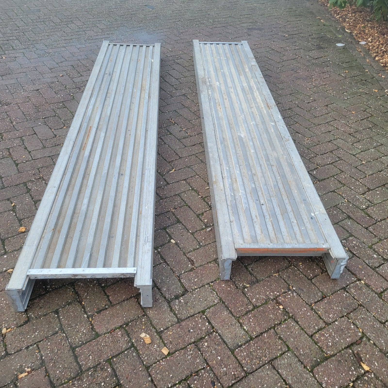 Aluminium steigerplatform 3 meter loopvloer, Ophalen, Gebruikt, Rolsteiger of Kamersteiger, 5 meter of hoger