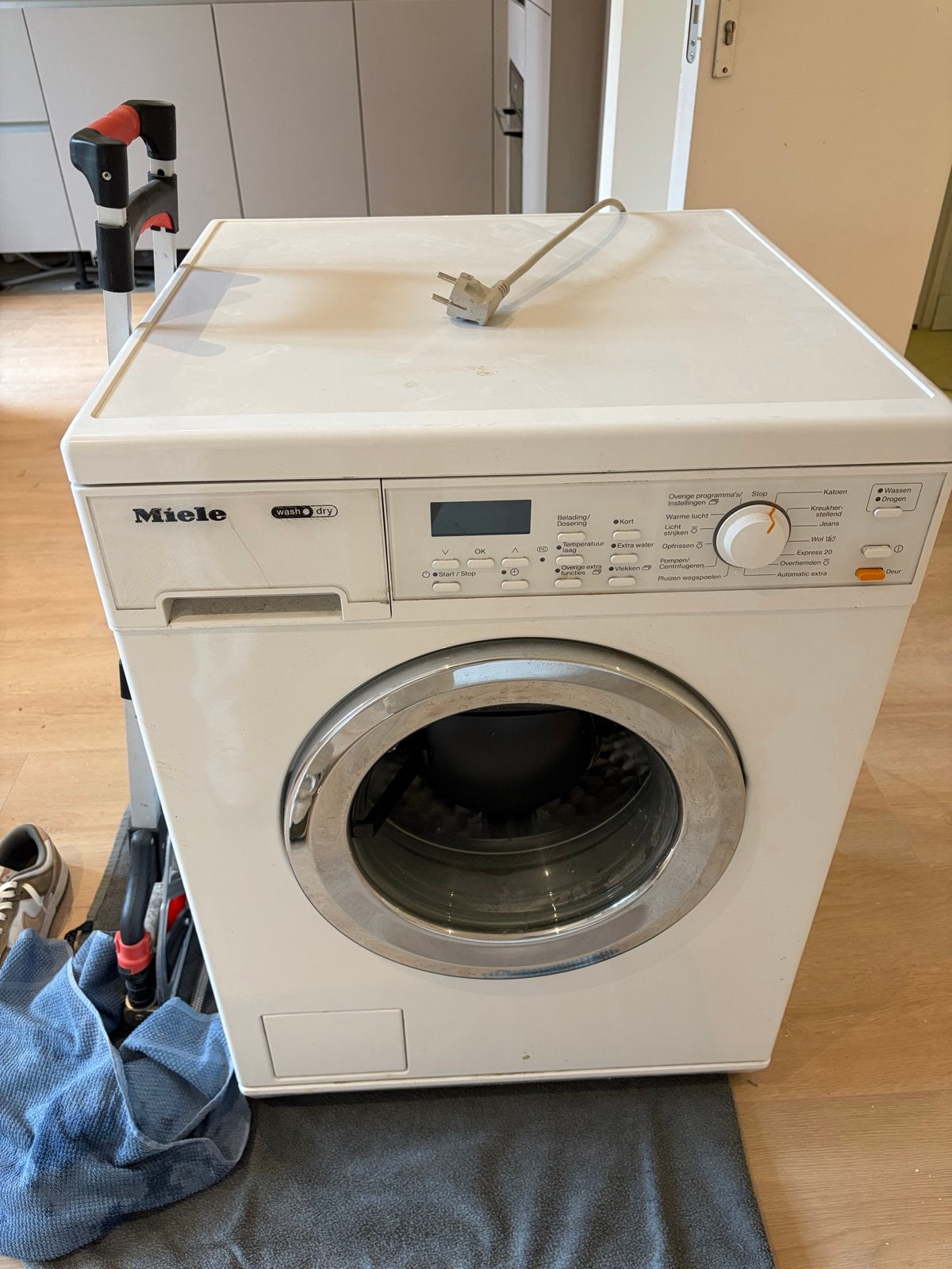 Miele W900 wasmachine - Voorlader, Witgoed en Apparatuur, Wasmachines, Ophalen, Gebruikt, Voorlader, Wolwasprogramma