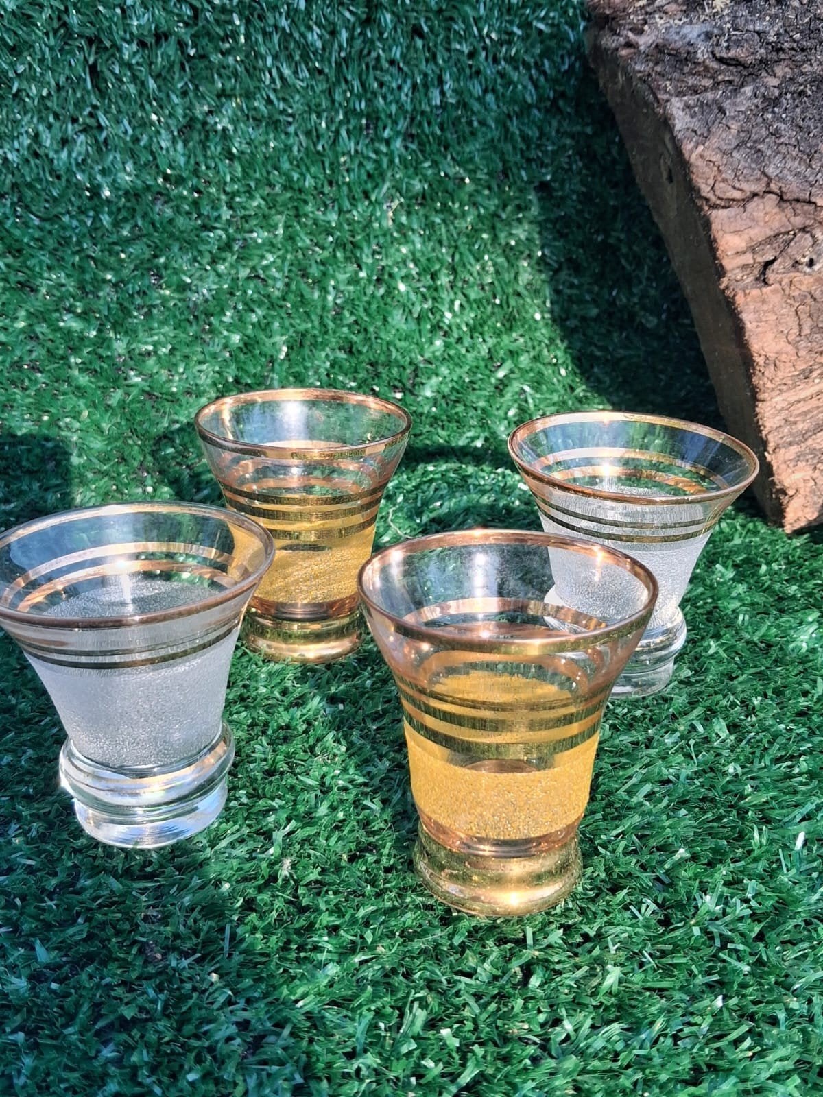 Set van 4 vintage borrelglaasjes met gouden rand, Antiek en Kunst, Antiek | Glas en Kristal, Ophalen of Verzenden