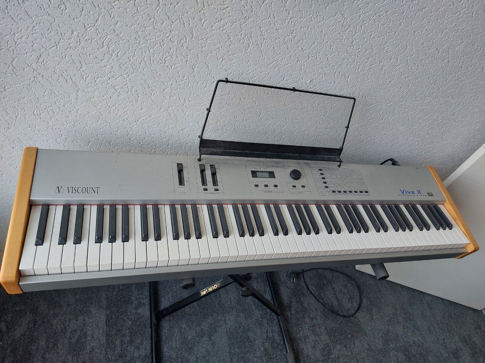 Piano met echte hamertjes, Muziek en Instrumenten, Piano's, Ophalen, Gebruikt