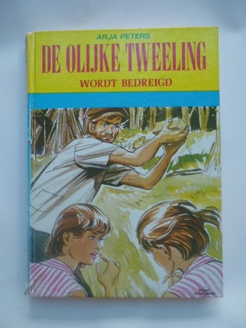 De Olijke Tweeling wordt bedreigd - Arja Peters, Ophalen of Verzenden, Gelezen