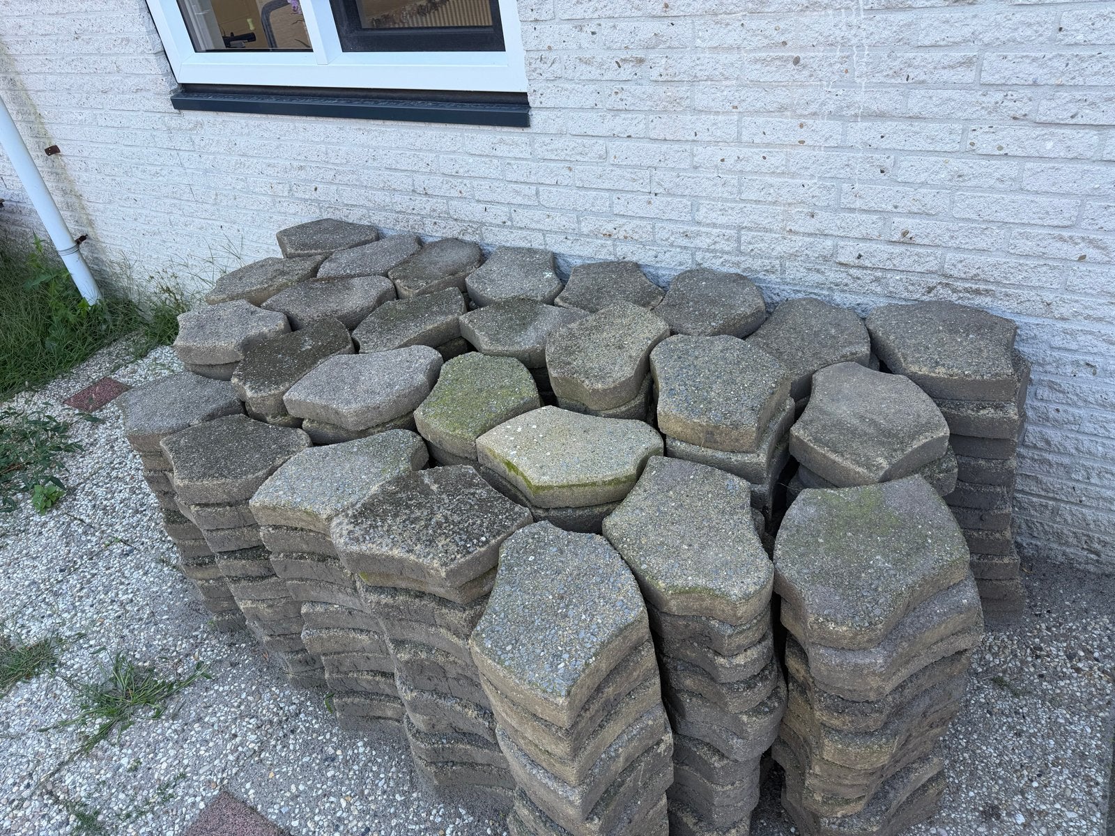 Gebruikte betonnen klinkers - ca. 10 m², Tuin en Terras, Gebruikt, Klinkers, Ophalen of Verzenden, 10 m² of meer