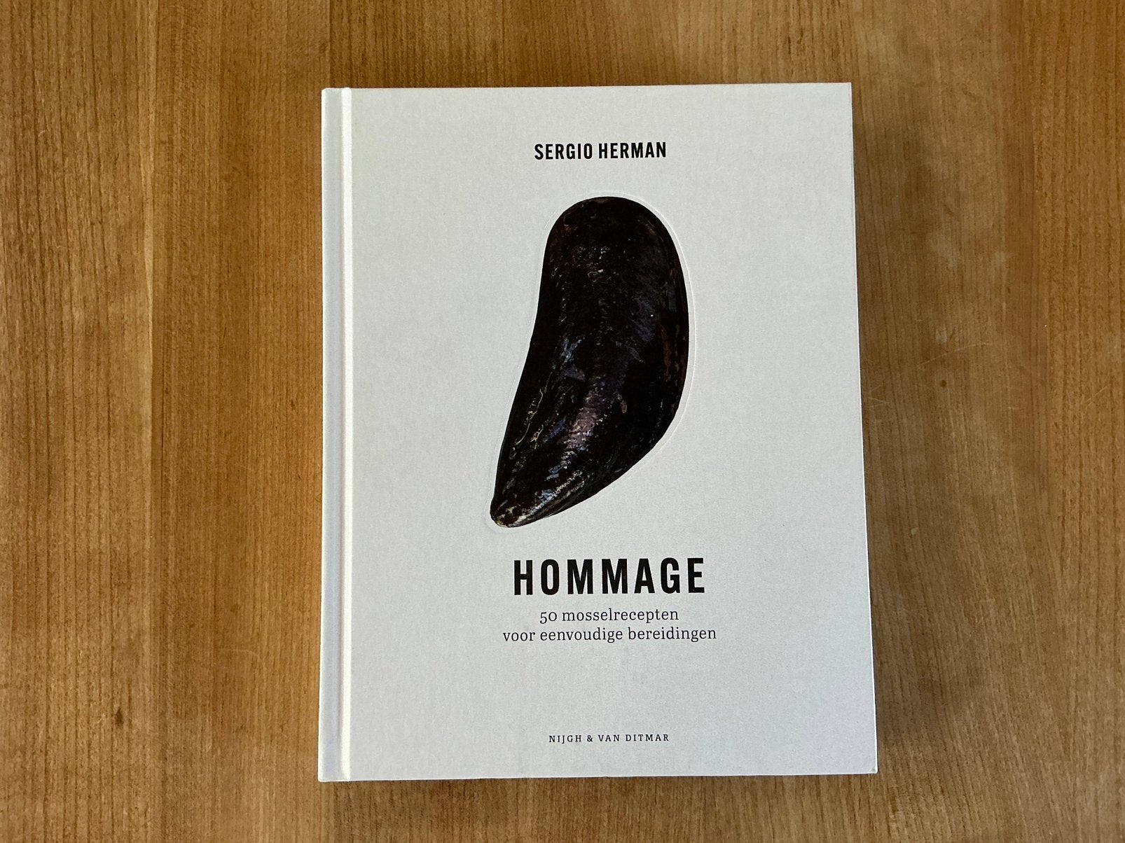 Hommage - Sergio Herman, Boeken, Kookboeken, Ophalen of Verzenden, Zo goed als nieuw