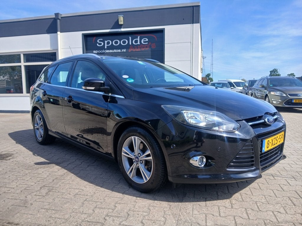 Ford FOCUS Wagon 1.0 Titanium/Dealer onderhouden/Apk 09-'27, Focus, Gebruikt, Zwart, Zwart