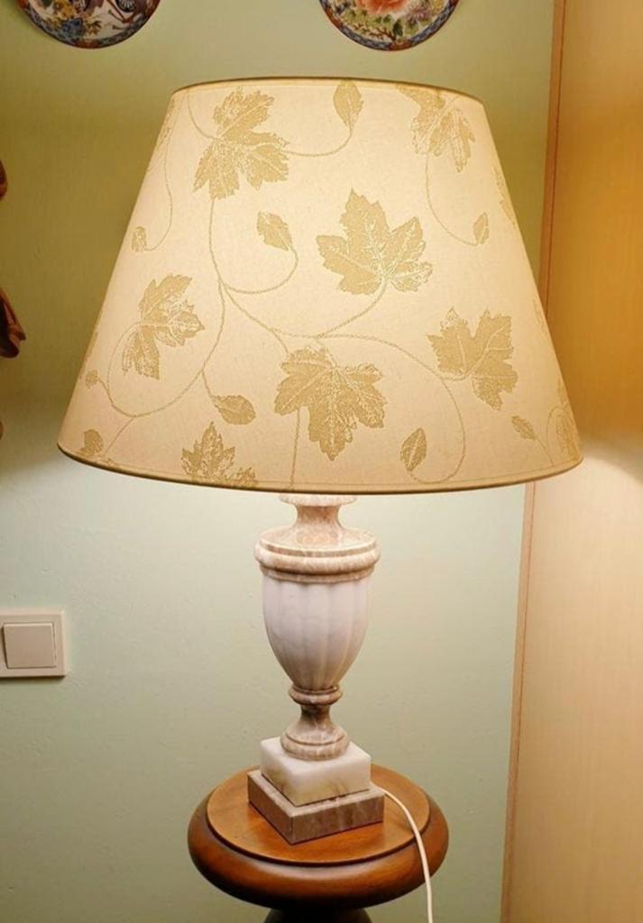Prachtige antieke tafellamp met een marmeren voet., Ophalen of Verzenden, Minder dan 50 cm