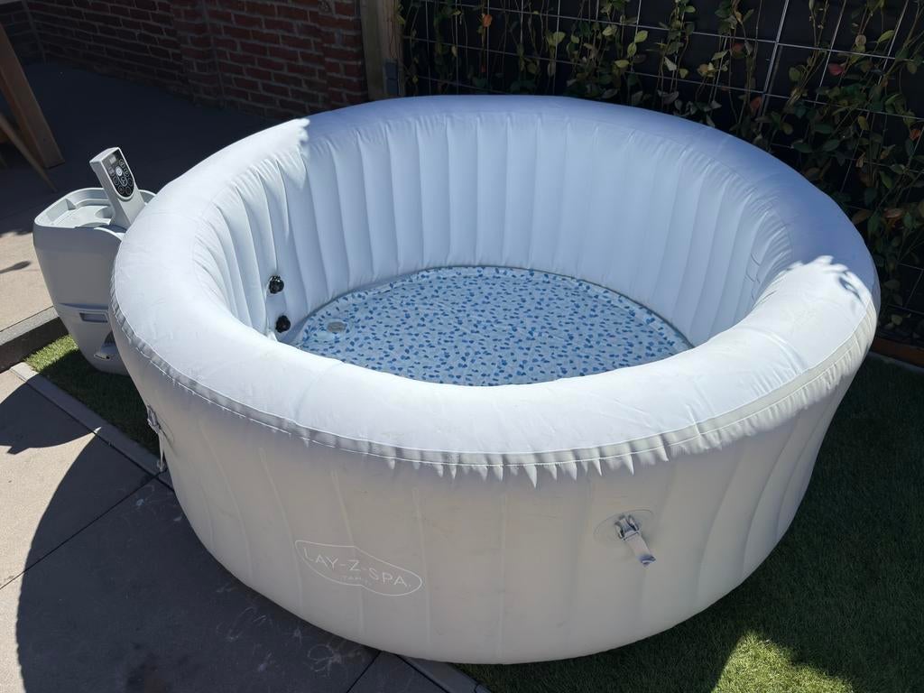 Lay z spa Tahiti met nieuwe pomp, Tuin en Terras, Ophalen, Gebruikt, Pomp, Opblaasbaar